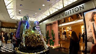 ⁴ᴷ⁶⁰ Walking Tour of the Bloomingdales Lexington Avenue Department Store during the Holidays 2018 [upl. by Dubois375]